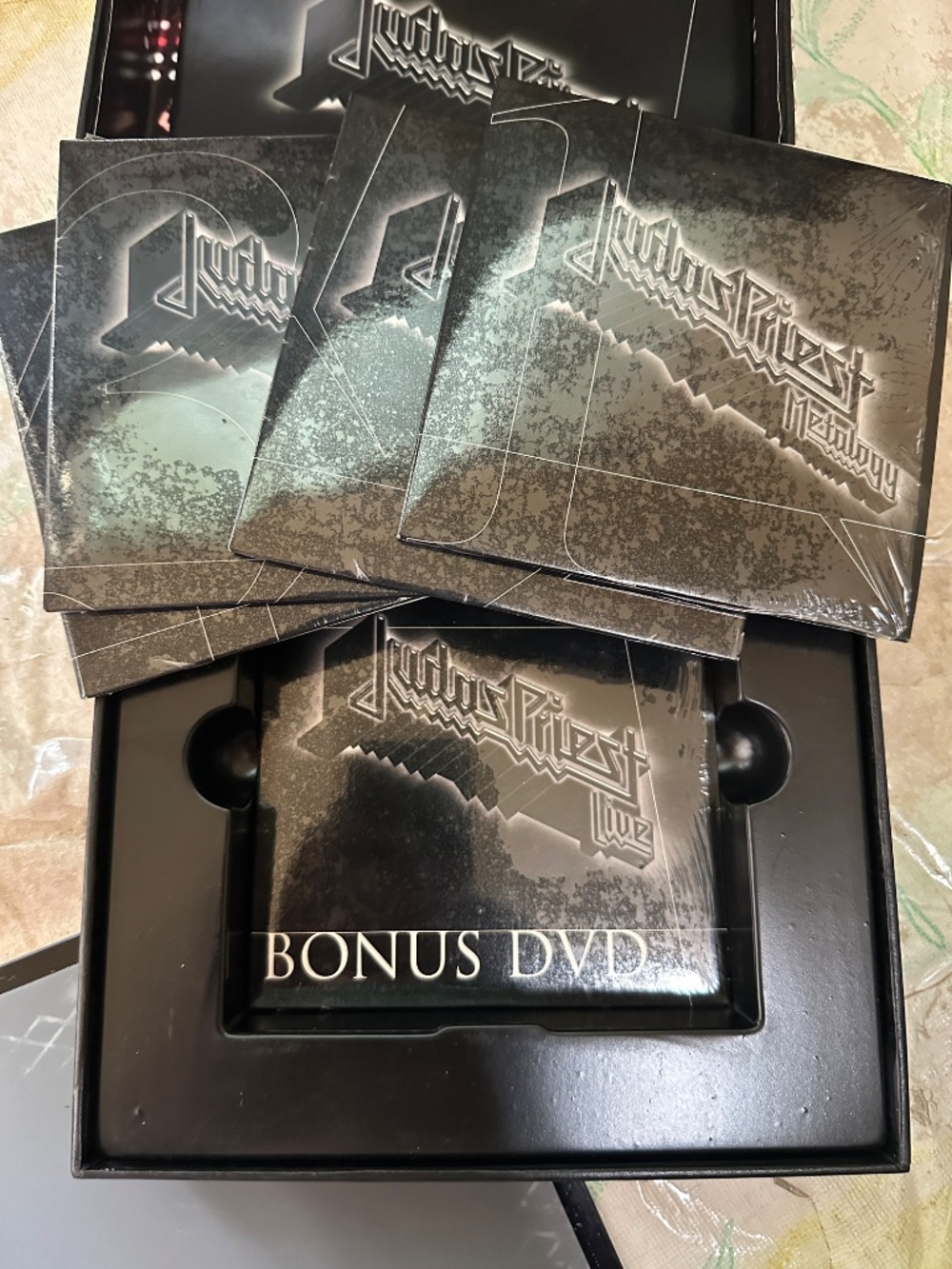 Judas Priest Metalogy 4CD/DVD 2004 Sony Box Set Booklet 80s Metal - Picture 8 of 15